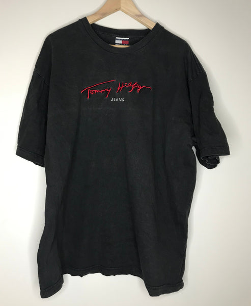 Tommy Hilfiger Black 90's T-shirt Embroided logo
