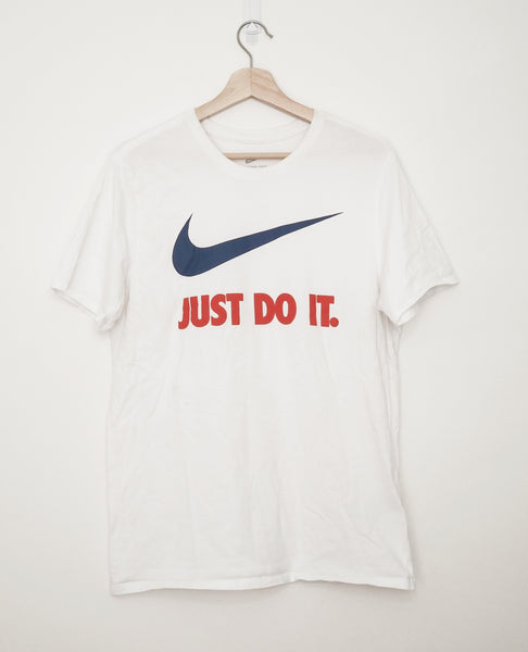 Nike 'Just Do It' White T-shirt (Early 00's)