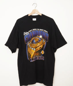 LA Lakers 2001 NBA Back to Back Champions T-shirt