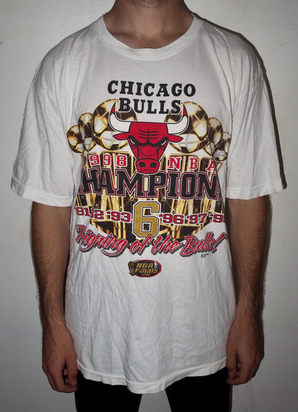 Rare NBA Finals Chicago Bulls 'Fighting of the Bulls' Championship T-shirt