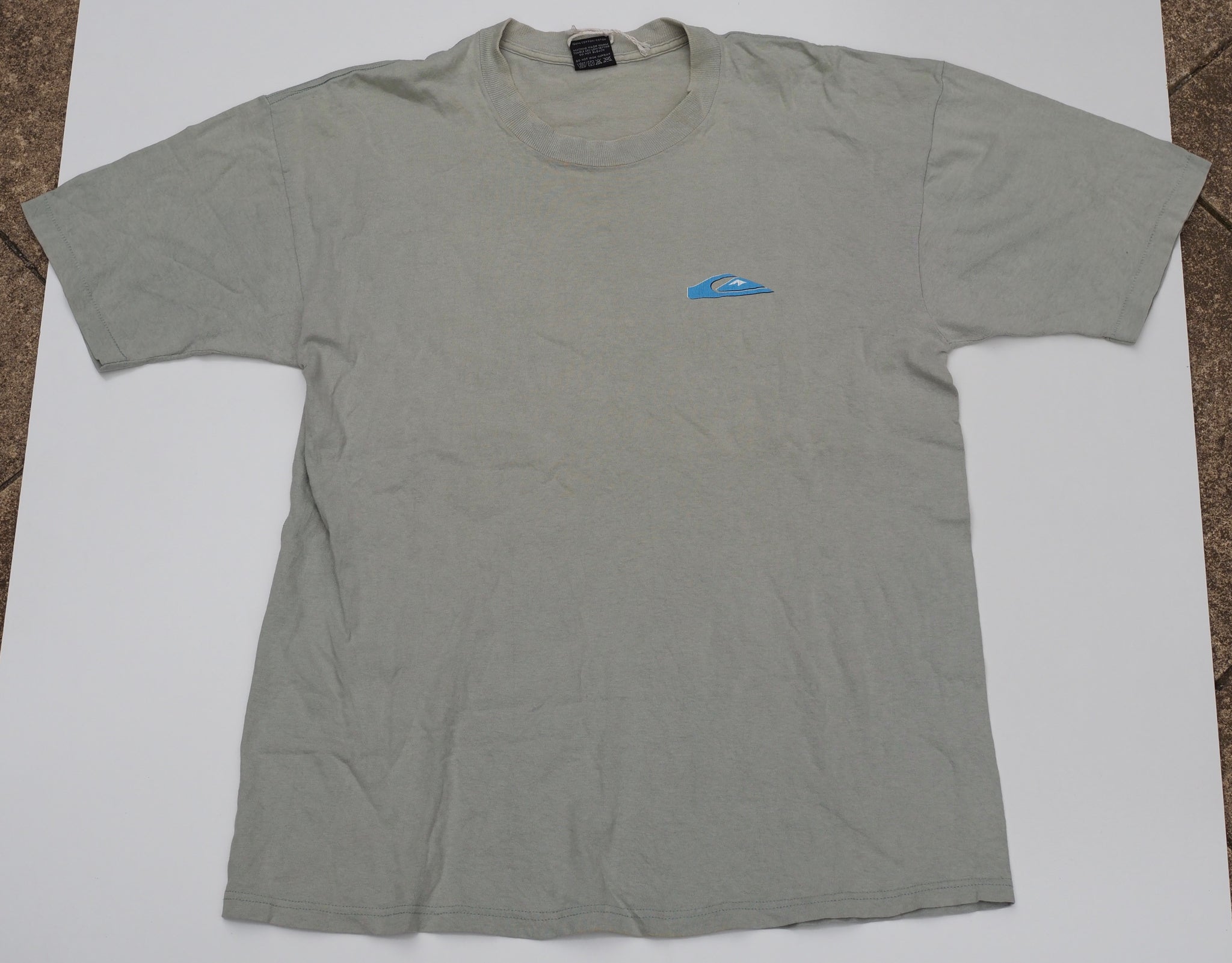 90’s Quicksilver T-shirt with Blue back graphic